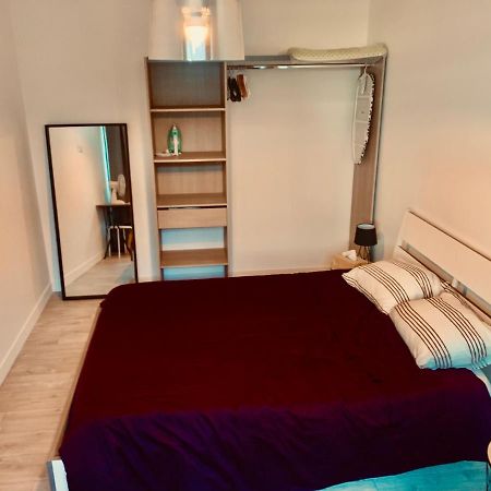 Superbe Appartement En Hyper Centre De Charleville Exterior foto